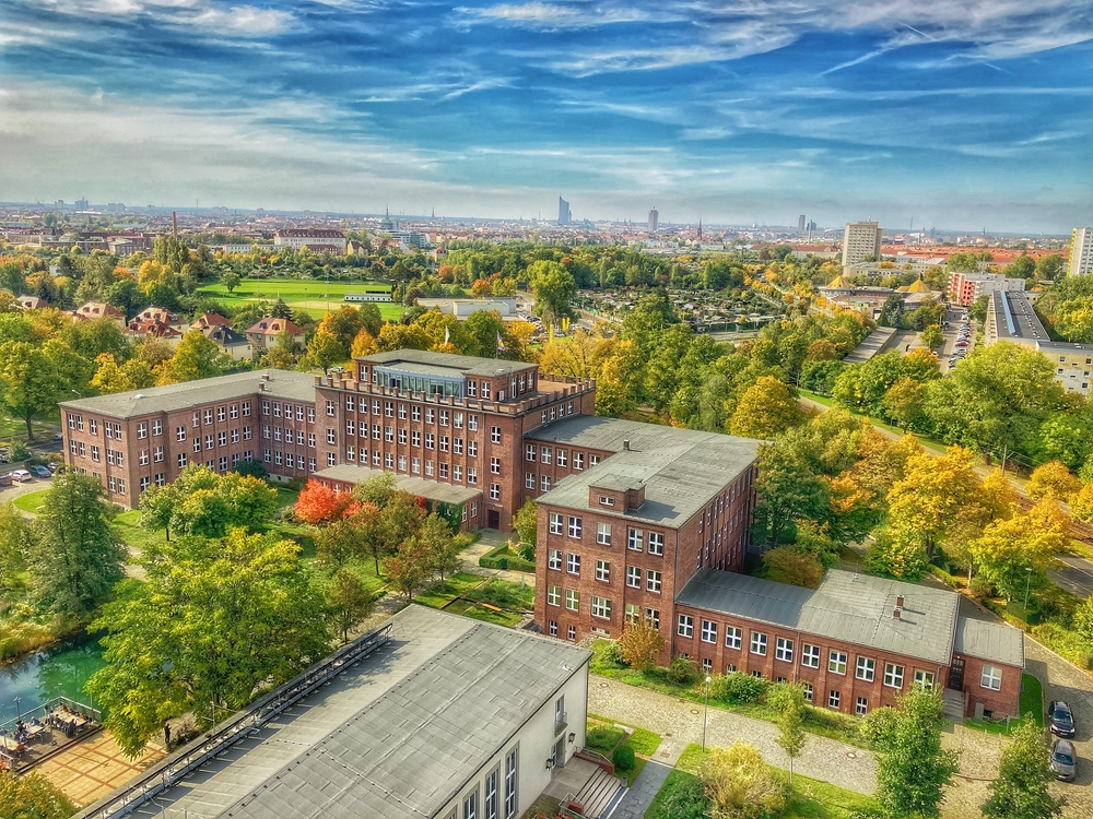 UFZ Gelände von oben, Leipzig im Hintergrund UFZ Gelände von oben, Leipzig im Hintergrund